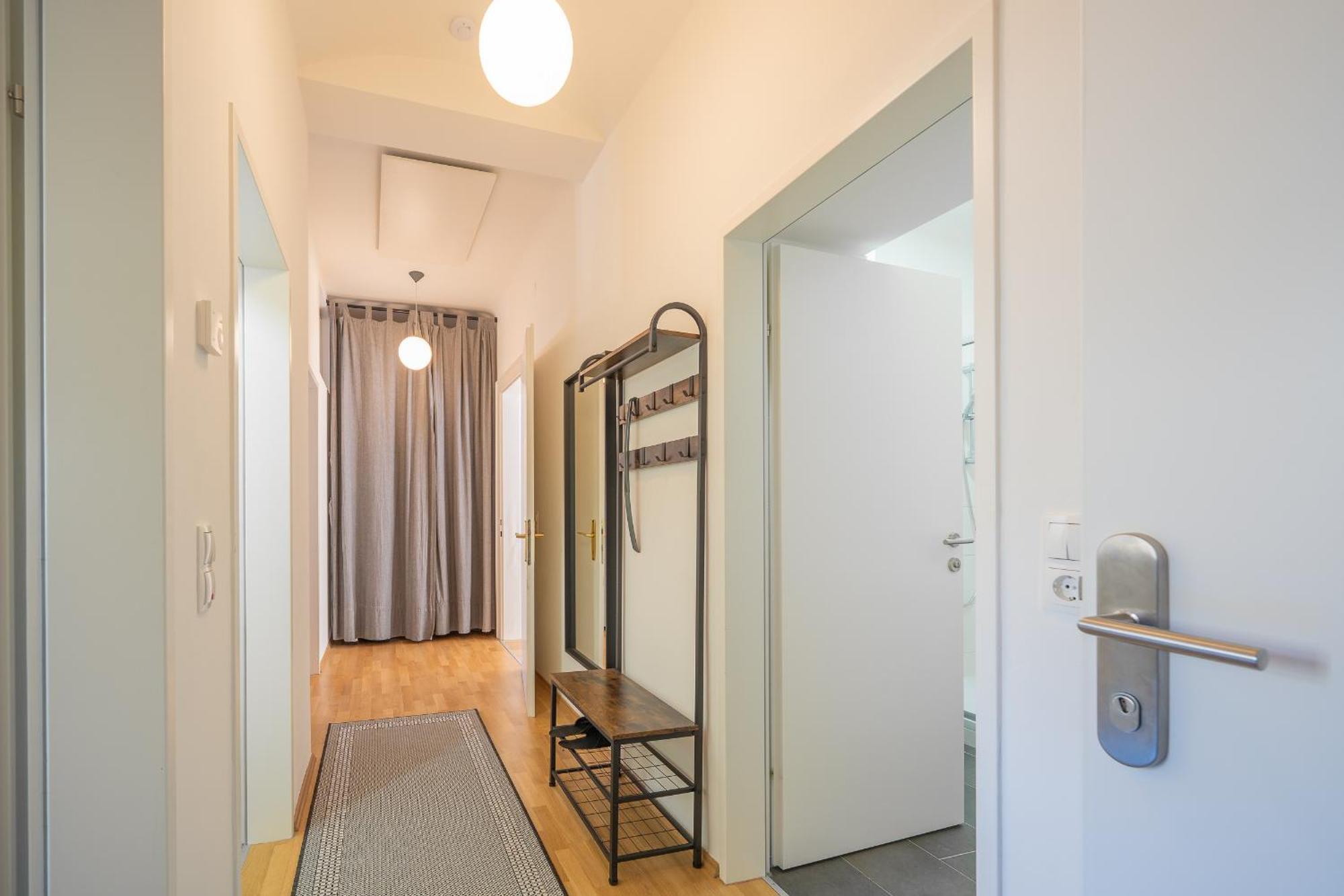 M&O Apartment, Zentral In Innenstadt-& Bahnhofsnaehe - Parkgarage Graz Kültér fotó