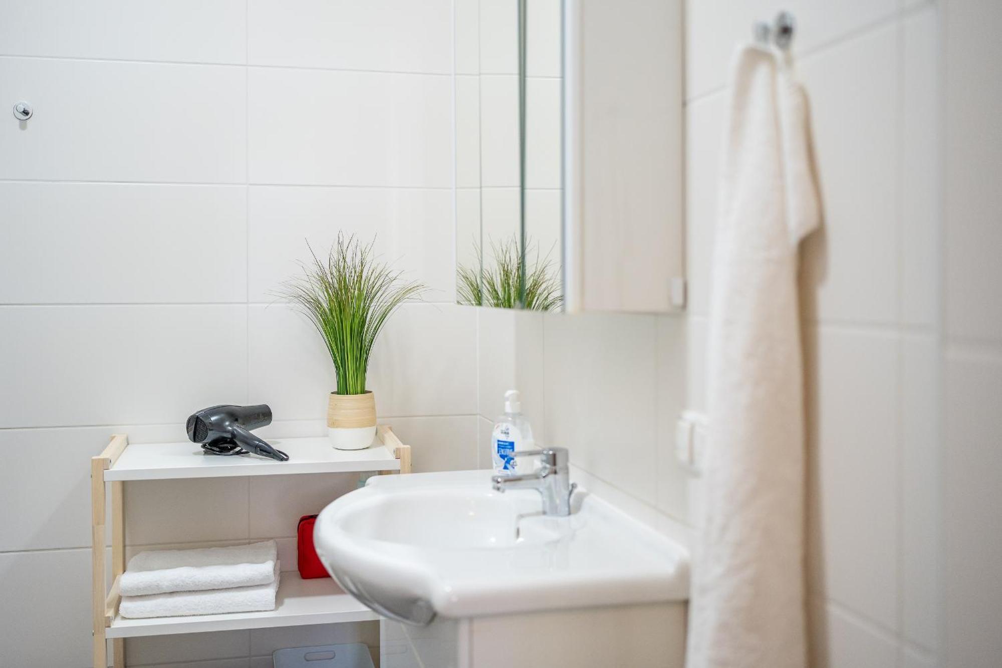 M&O Apartment, Zentral In Innenstadt-& Bahnhofsnaehe - Parkgarage Graz Kültér fotó